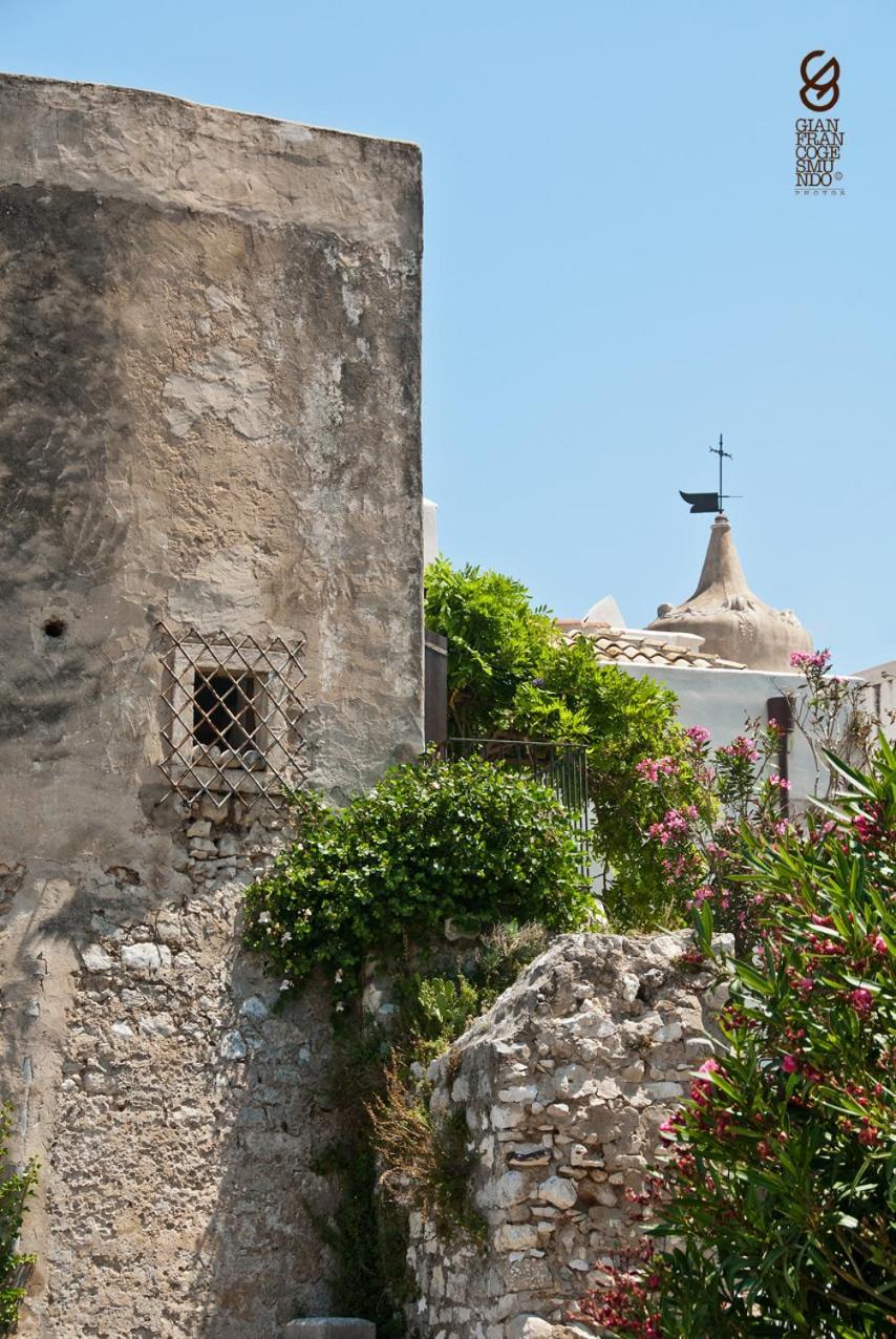 مبيت وإفطار فيستَ Torre La Mezzaluna المظهر الخارجي الصورة