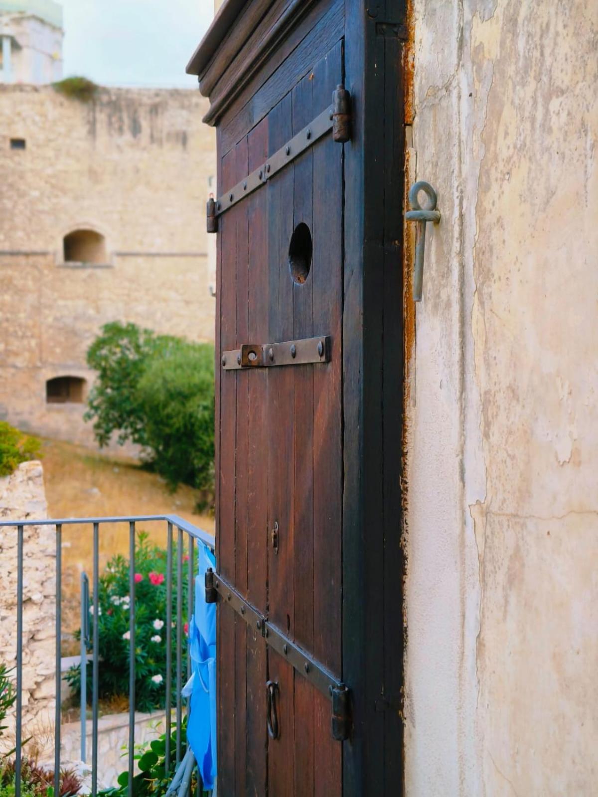 مبيت وإفطار فيستَ Torre La Mezzaluna المظهر الخارجي الصورة
